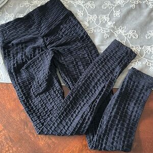 Rouched Scrunched Leggings BlackBooty Lifting Waffle Texture Like New Size M